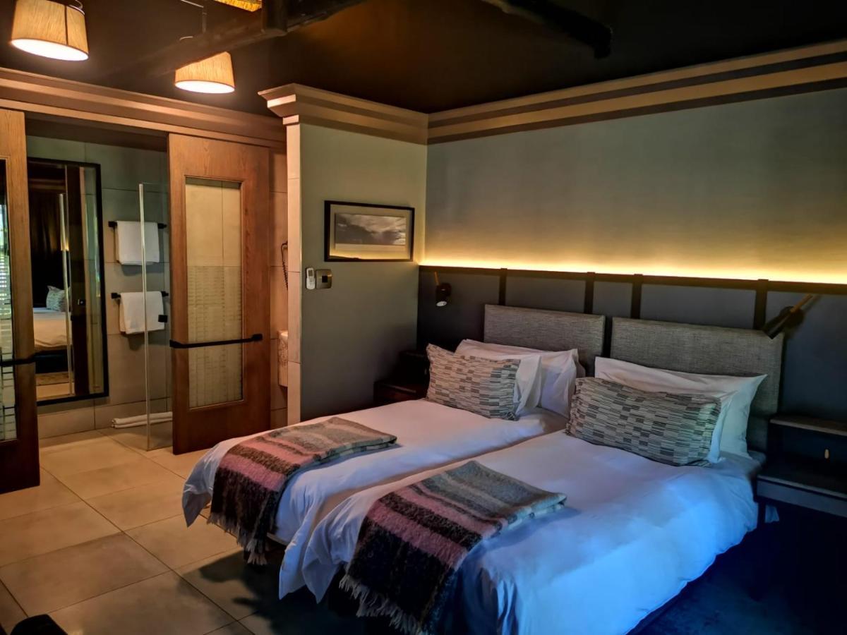 Mokuti Etosha Villa Namutoni Bagian luar foto
